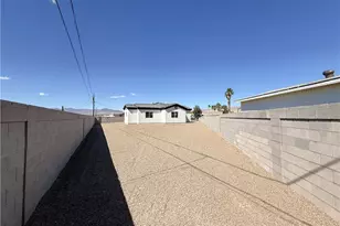 1070 Zircon Cir, Bullhead City, AZ 86442 - Photo 26