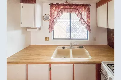 595 Terrace Drive, Bullhead City, AZ 86442 - Photo 6