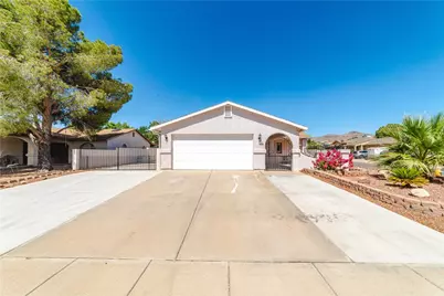 3953 Raymond Avenue, Kingman, AZ 86409 - Photo 2