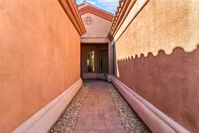 2900 Esmerelda Drive, Bullhead City, AZ 86429 - Photo 2