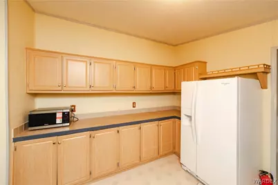 3176 W Malibu Road, Golden Valley, AZ 86413 - Photo 8