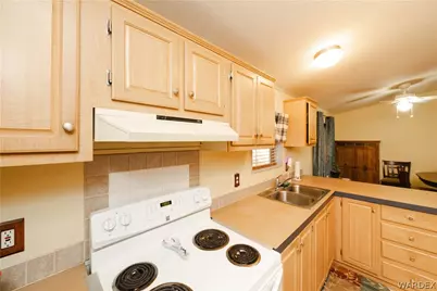 3176 W Malibu Road, Golden Valley, AZ 86413 - Photo 12