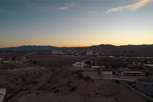 651 Oak Ave, Bullhead City, AZ 86429 - Photo 10