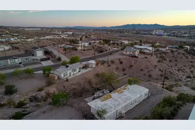 651 Oak Avenue, Bullhead City, AZ 86429 - Photo 8