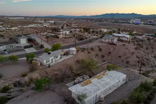 651 Oak Ave, Bullhead City, AZ 86429 - Photo 8