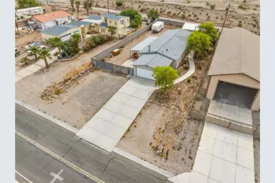 3162 Locust Boulevard, Bullhead City, AZ 86429 - Photo 2