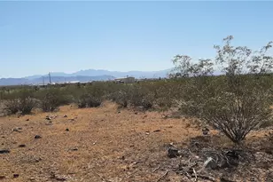 Ooo N Ehrenberg, Golden Valley, AZ 86413 - Photo 1