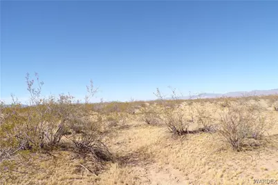 3693 Ironwood Road, Golden Valley, AZ 86413 - Photo 12