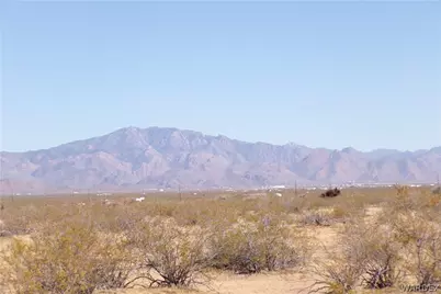 3693 Ironwood Road, Golden Valley, AZ 86413 - Photo 2