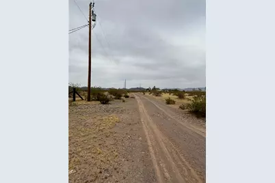 3969 N Elgin Road, Golden Valley, AZ 86413 - Photo 14