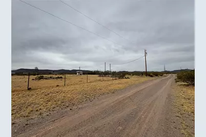 3969 N Elgin Road, Golden Valley, AZ 86413 - Photo 6