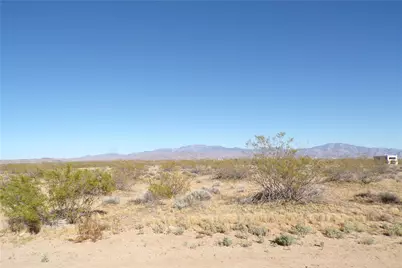 215-12-106A W Zora Drive, Golden Valley, AZ 86413 - Photo 22