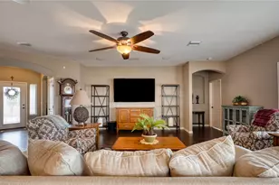 2729 Sanctuary Dr, Bullhead City, AZ 86442 - Photo 14