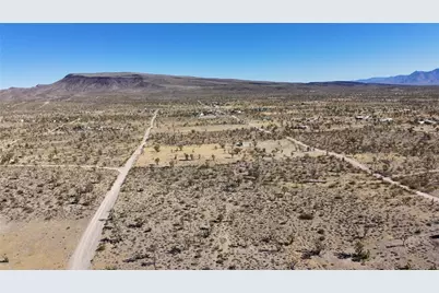 18048 N Lost Mine Drive, Dolan Springs, AZ 86441 - Photo 36