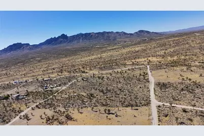 18048 N Lost Mine Drive, Dolan Springs, AZ 86441 - Photo 44