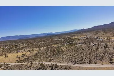 18048 N Lost Mine Drive, Dolan Springs, AZ 86441 - Photo 30