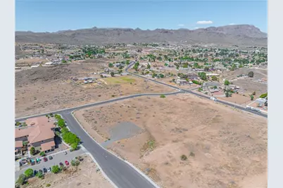 000 Riata Valley Road, Kingman, AZ 86401 - Photo 10