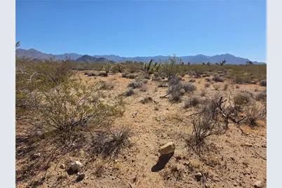 244-09-171/2 S Nash Road, Yucca, AZ 86438 - Photo 2