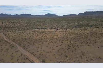 3689 N Glenbar Road, Golden Valley, AZ 86413 - Photo 34