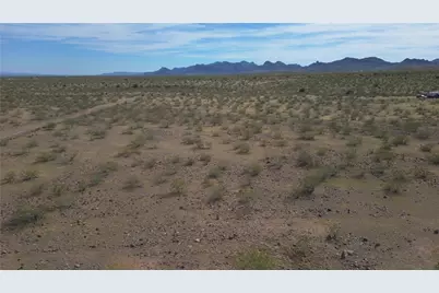 3689 N Glenbar Road, Golden Valley, AZ 86413 - Photo 28