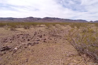 3689 N Glenbar Road, Golden Valley, AZ 86413 - Photo 14