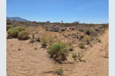 244-09-340 S Fox Drive, Yucca, AZ 86438 - Photo 1
