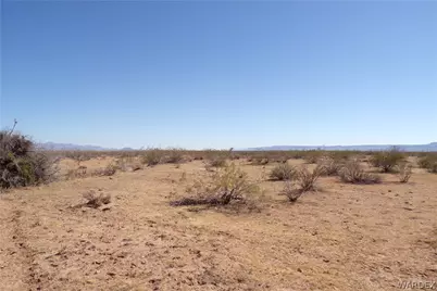 2884 S Manzanita Road, Golden Valley, AZ 86413 - Photo 12