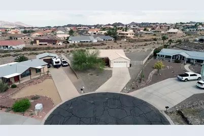 2515 Ridge View Avenue, Bullhead City, AZ 86429 - Photo 2