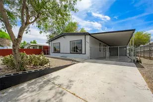 906 Holly St, Bullhead City, AZ 86442 - Photo 6