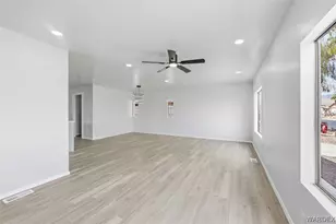 906 Holly St, Bullhead City, AZ 86442 - Photo 10
