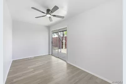 906 Holly Street, Bullhead City, AZ 86442 - Photo 38