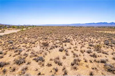 306-02-117B N Bibo Road, Golden Valley, AZ 86413 - Photo 12