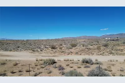 308-21-067 Agate Street, Golden Valley, AZ 86413 - Photo 2