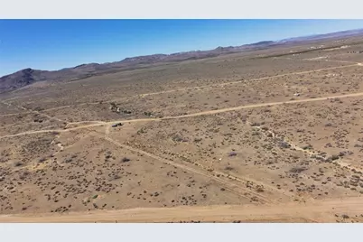 8933 Accra Drive, Chloride, AZ 86431 - Photo 32