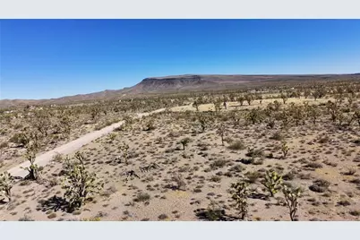 8933 Accra Drive, Chloride, AZ 86431 - Photo 22