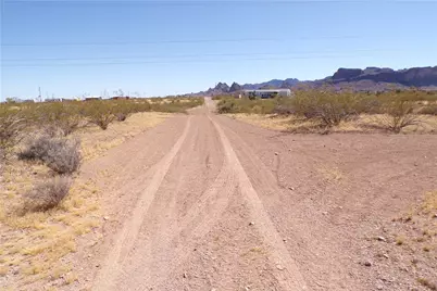 2533 S Epidote Road, Golden Valley, AZ 86413 - Photo 2