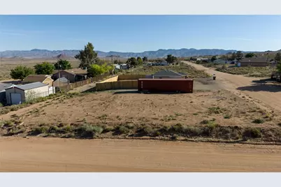 9371 N Cowbelle Avenue, Kingman, AZ 86401 - Photo 2