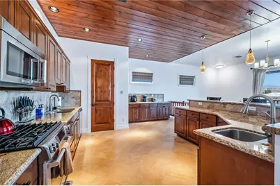 906 Riverfront Drive, Bullhead City, AZ 86442 - Photo 16