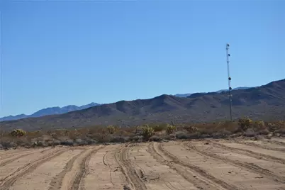 3271 S Arlington Road, Yucca, AZ 86438 - Photo 22