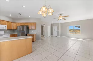 7297 E Stoneaxe Dr, Kingman, AZ 86401 - Photo 8