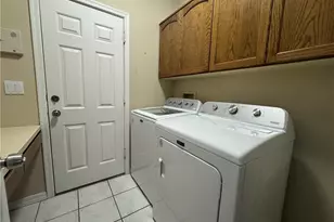 3323 N Ridge Ave, Bullhead City, AZ 86429 - Photo 18