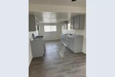 1900 Oliver Drive, Bullhead City, AZ 86442 - Photo 2