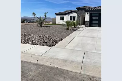 2367 Corwin, Bullhead City, AZ 86442 - Photo 2