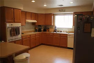 1363 Rubel Ln, Bullhead City, AZ 86442 - Photo 8