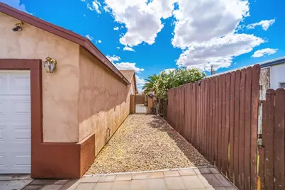 576 Malibu Circle, Bullhead City, AZ 86442 - Photo 40