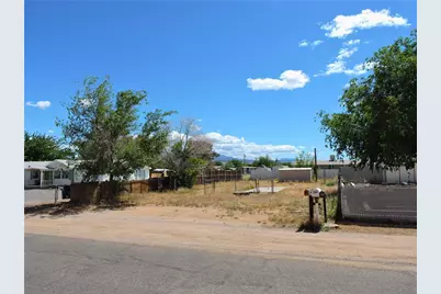 3142 E Ames Avenue, Kingman, AZ 86409 - Photo 2