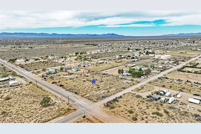 306-02-138 W Chino Dr., Golden Valley, AZ 86413 - Photo 8