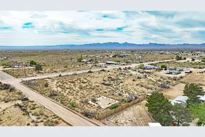 306-02-138 W Chino Dr., Golden Valley, AZ 86413 - Photo 6