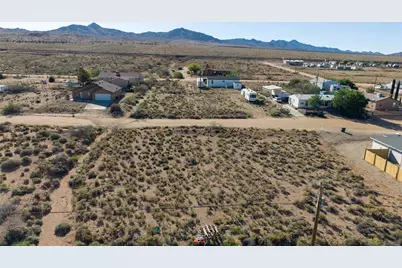 9401 N Cowbelle Avenue, Kingman, AZ 86401 - Photo 1