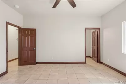 8980 W Mission Lane, Dolan Springs, AZ 86441 - Photo 32